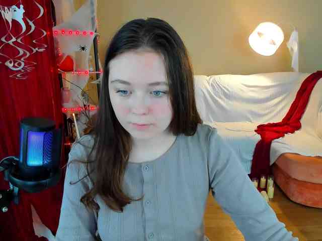 AlluringLookk webcam