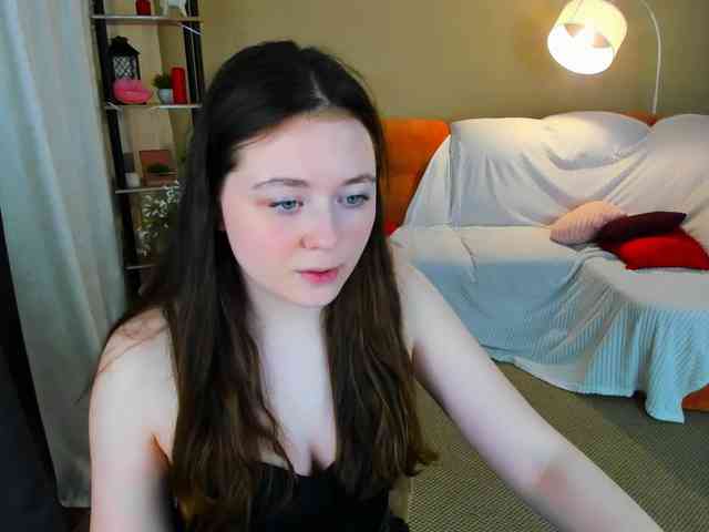 AlluringLookk webcam