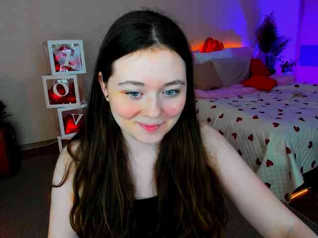 AlluringLookk webcam