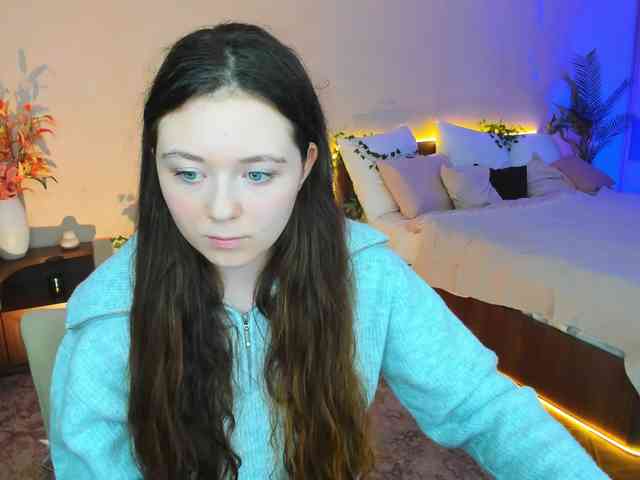 AlluringLookk webcam