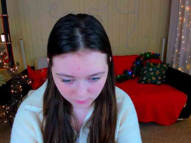 AlluringLookk webcam