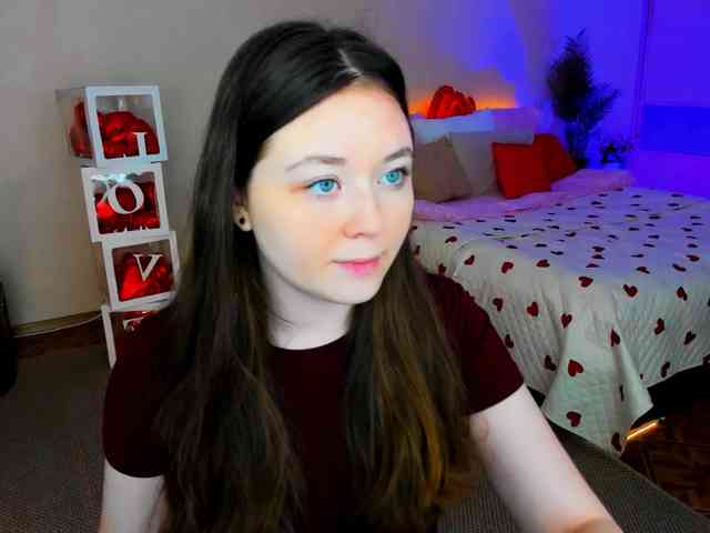 AlluringLookk webcam