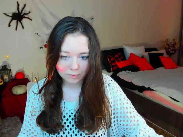 AlluringLookk webcam