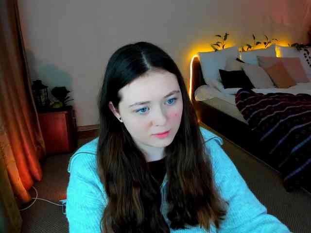 AlluringLookk webcam