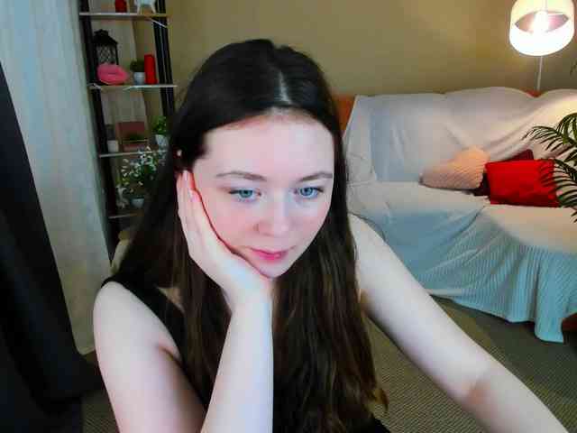 AlluringLookk webcam