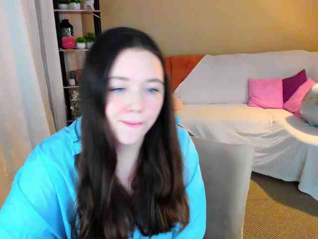 AlluringLookk webcam