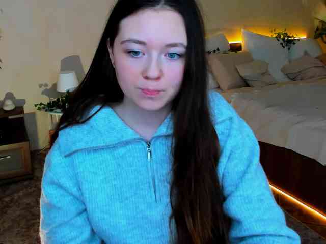 AlluringLookk webcam