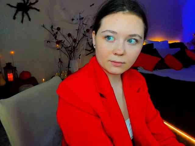 AlluringLookk webcam