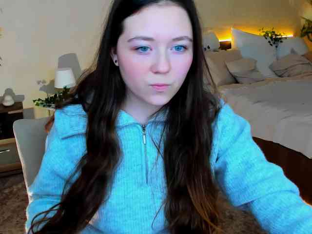 AlluringLookk webcam