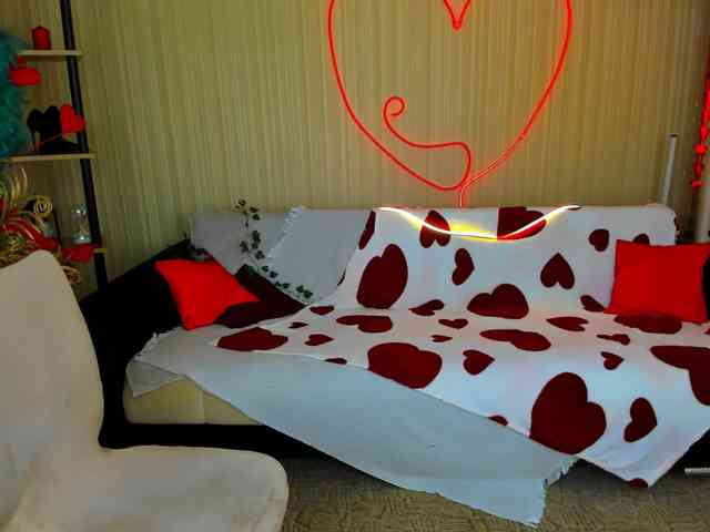 AlluringLookk webcam