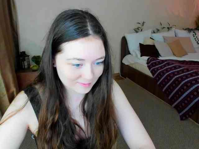 AlluringLookk webcam