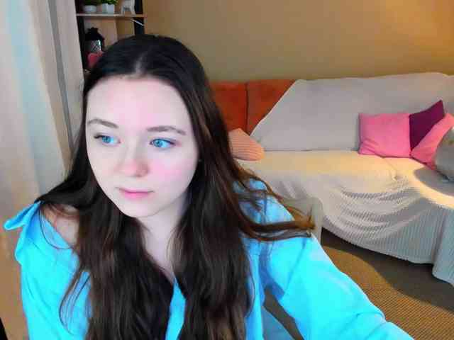 AlluringLookk webcam