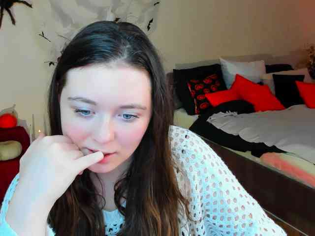 AlluringLookk webcam