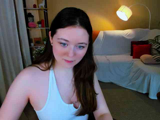 AlluringLookk webcam