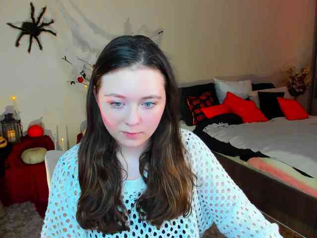 AlluringLookk webcam