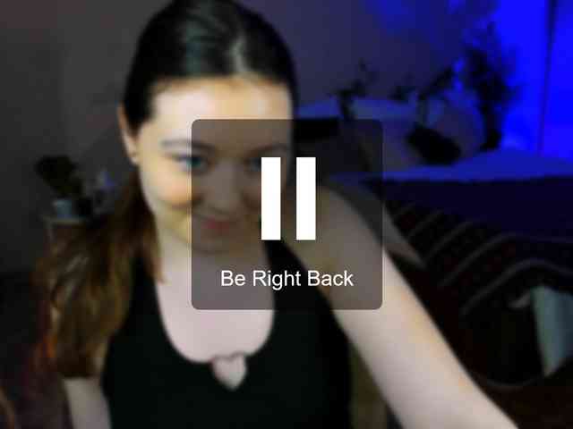 AlluringLookk webcam