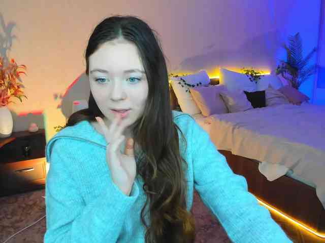 AlluringLookk webcam