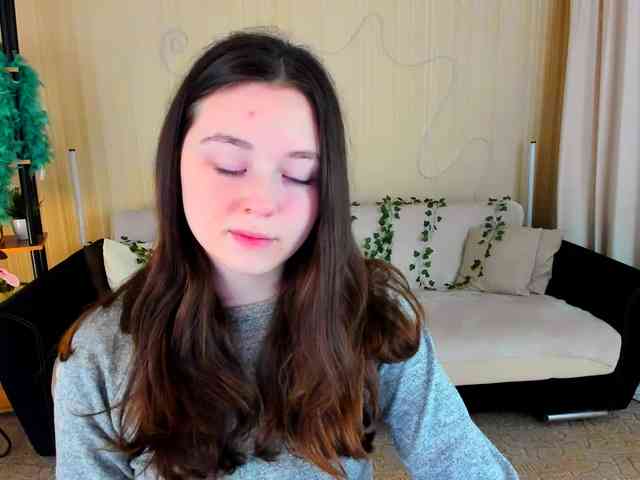 AlluringLookk webcam