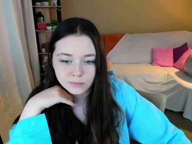 AlluringLookk webcam