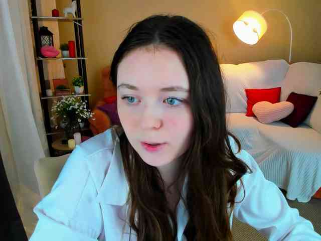 AlluringLookk webcam