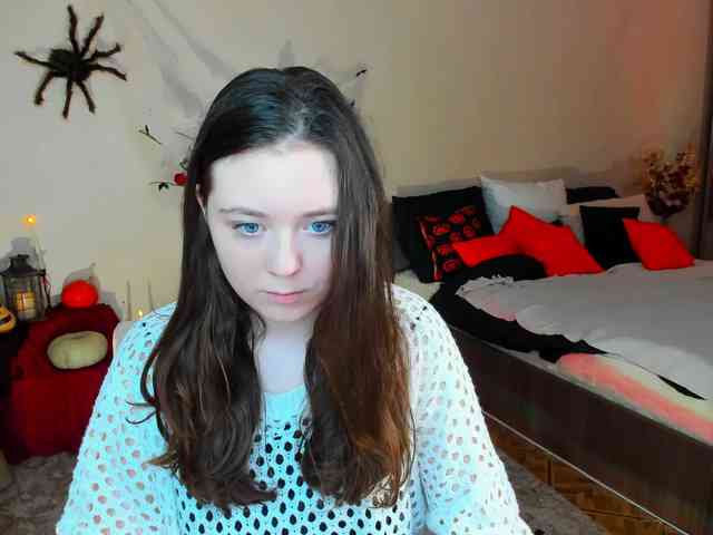 AlluringLookk webcam