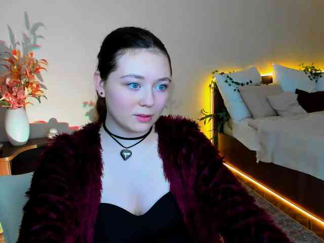 AlluringLookk webcam