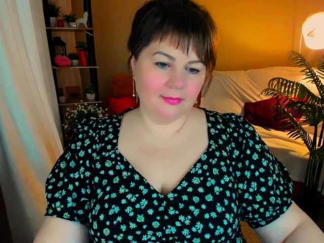 CrystaalStaar's BongaCams show and profile