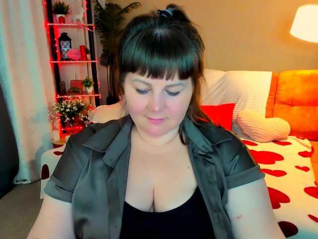 CrystaalStaar's BongaCams show and profile