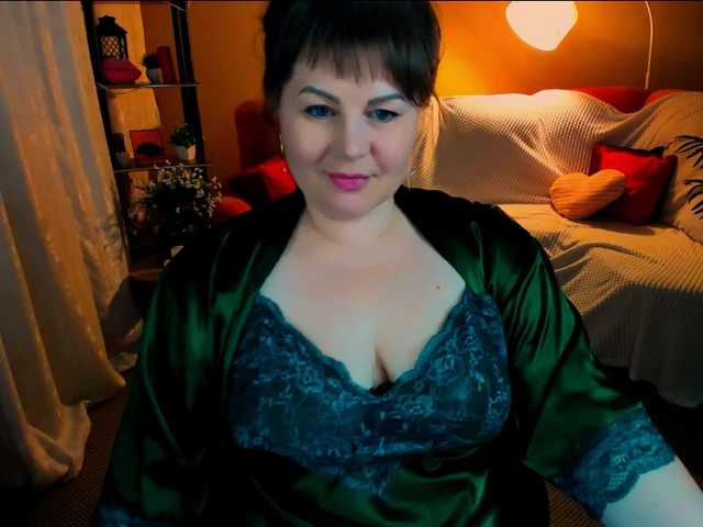 CrystaalStaar's BongaCams show and profile