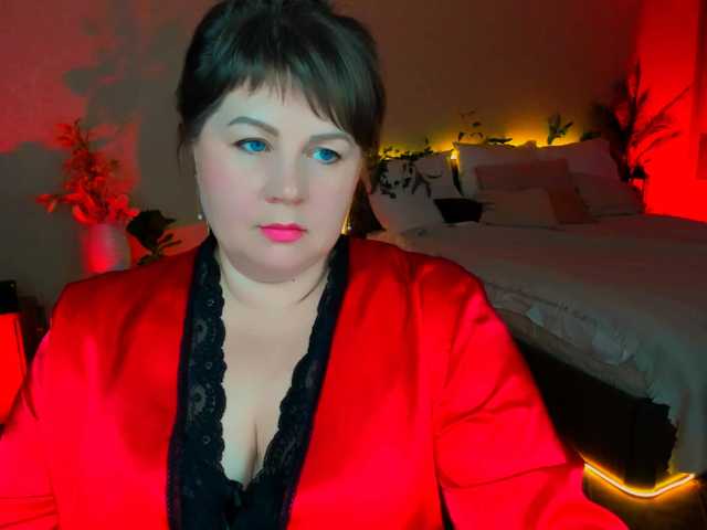 CrystaalStaar on BongaCams and RICams