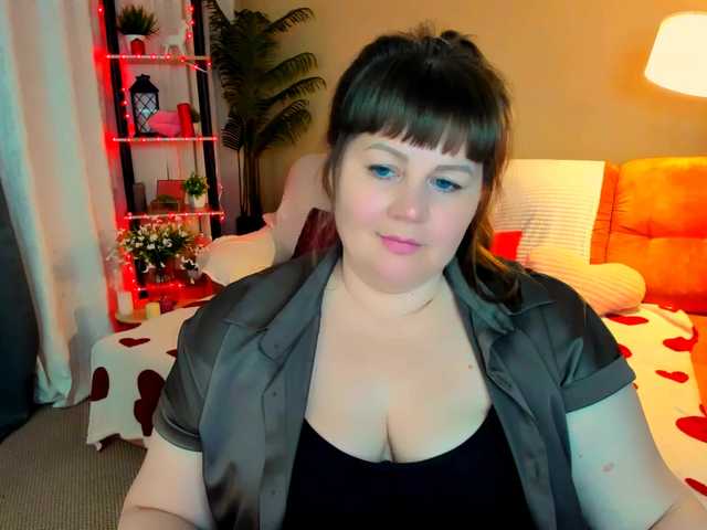 CrystaalStaar's BongaCams show and profile