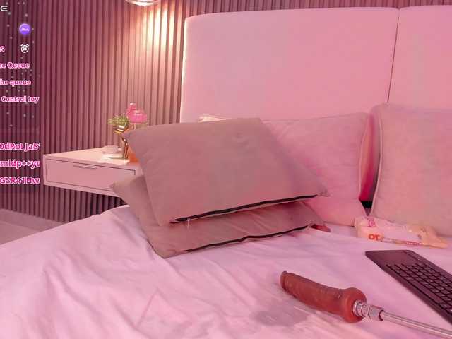 annie-clarkson's BongaCams show and profile