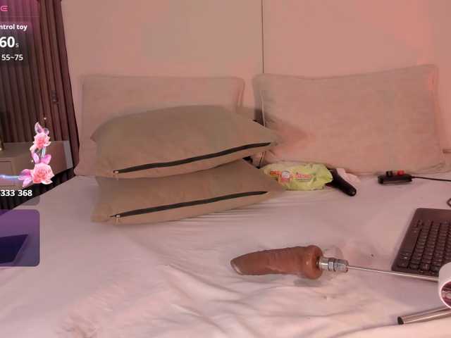 annie-clarkson Live Cam on BongaCams