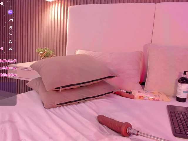 annie-clarkson webcam