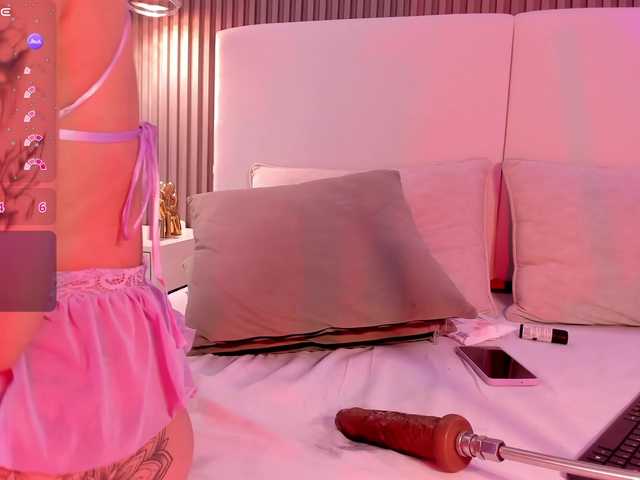 annie-clarkson's BongaCams show and profile