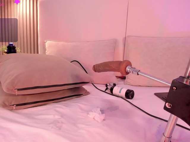 annie-clarkson's BongaCams show and profile