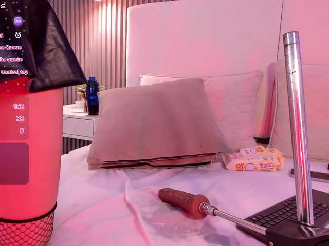 annie-clarkson's BongaCams show and profile