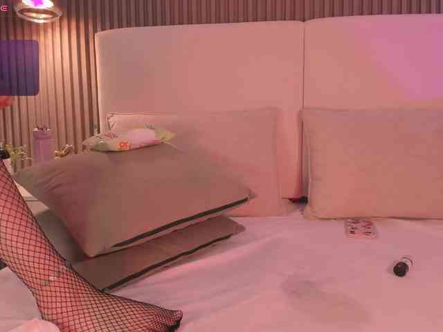 annie-clarkson webcam