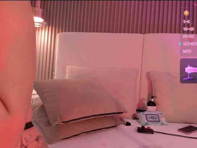 annie-clarkson webcam