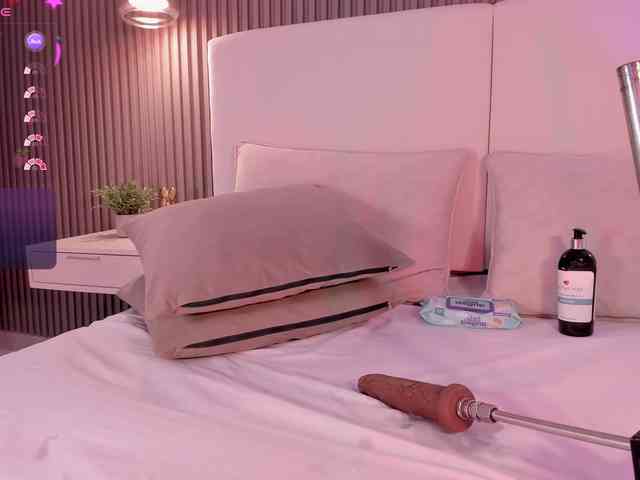 annie-clarkson webcam