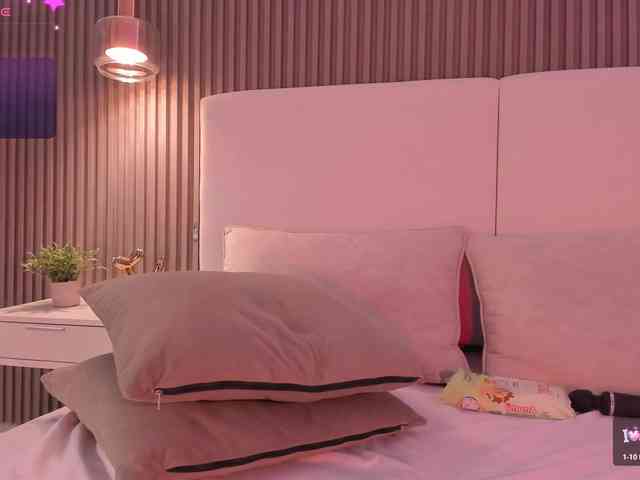 annie-clarkson webcam