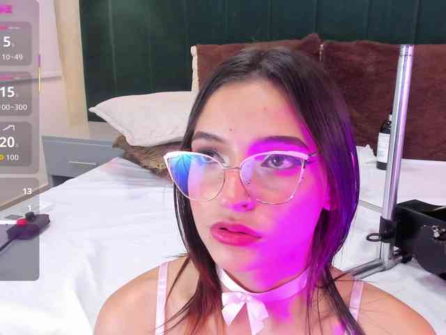 annie-clarkson webcam