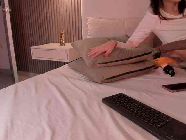 annie-clarkson annie-clarkson