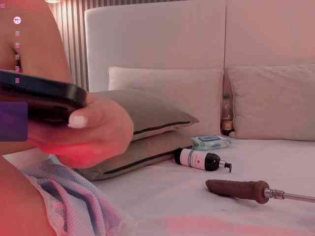 annie-clarkson webcam