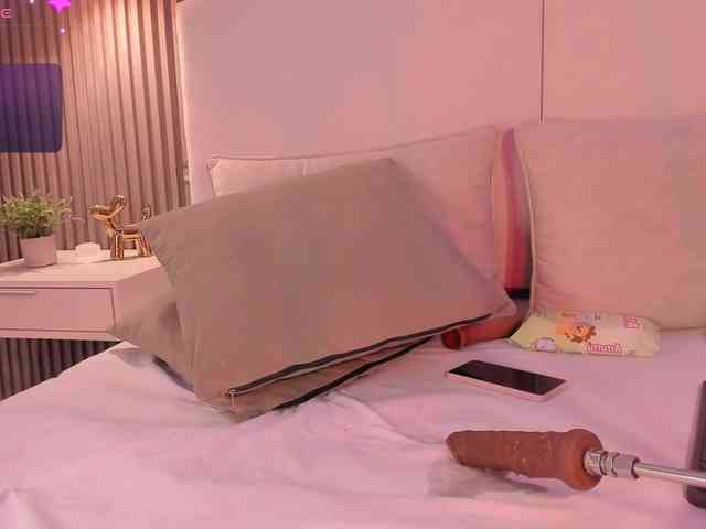 annie-clarkson webcam