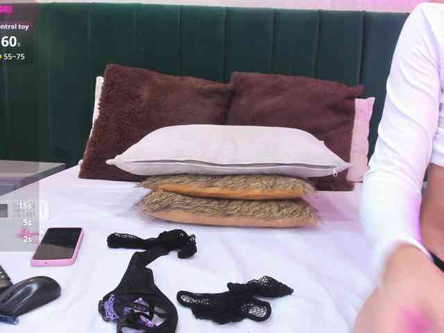 annie-clarkson webcam
