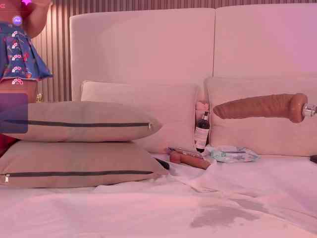 annie-clarkson webcam