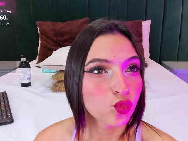 annie-clarkson webcam