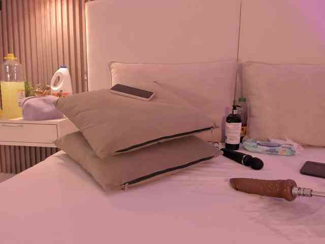 annie-clarkson annie-clarkson