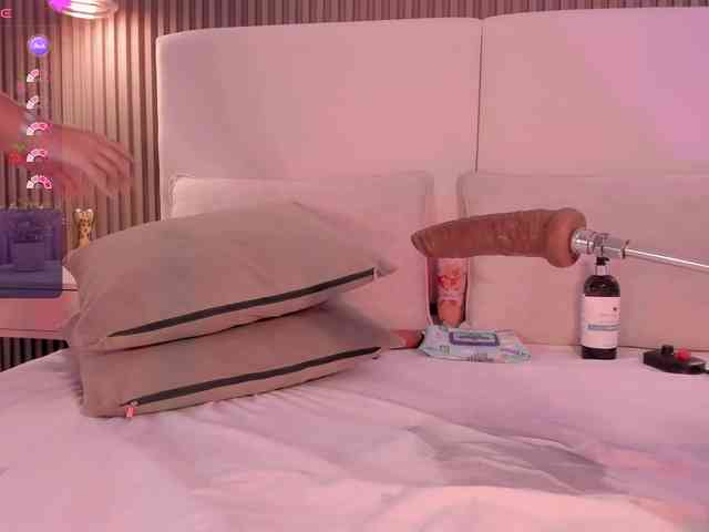 annie-clarkson webcam